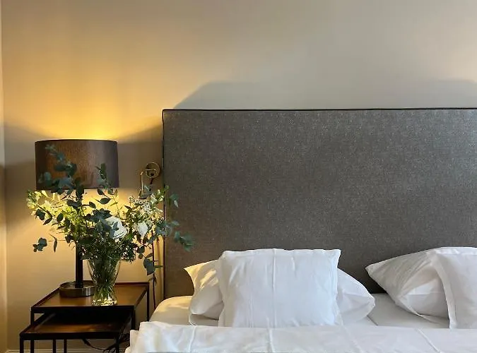 Roosevelt Stadthaus Hotel *