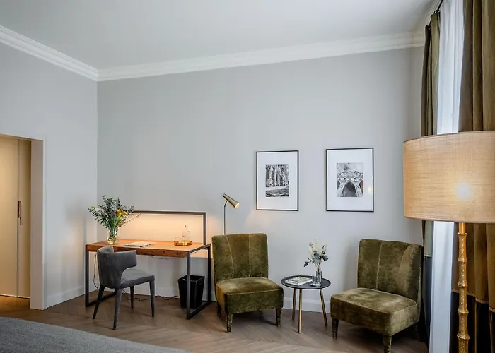 Roosevelt Stadthaus Hotel *